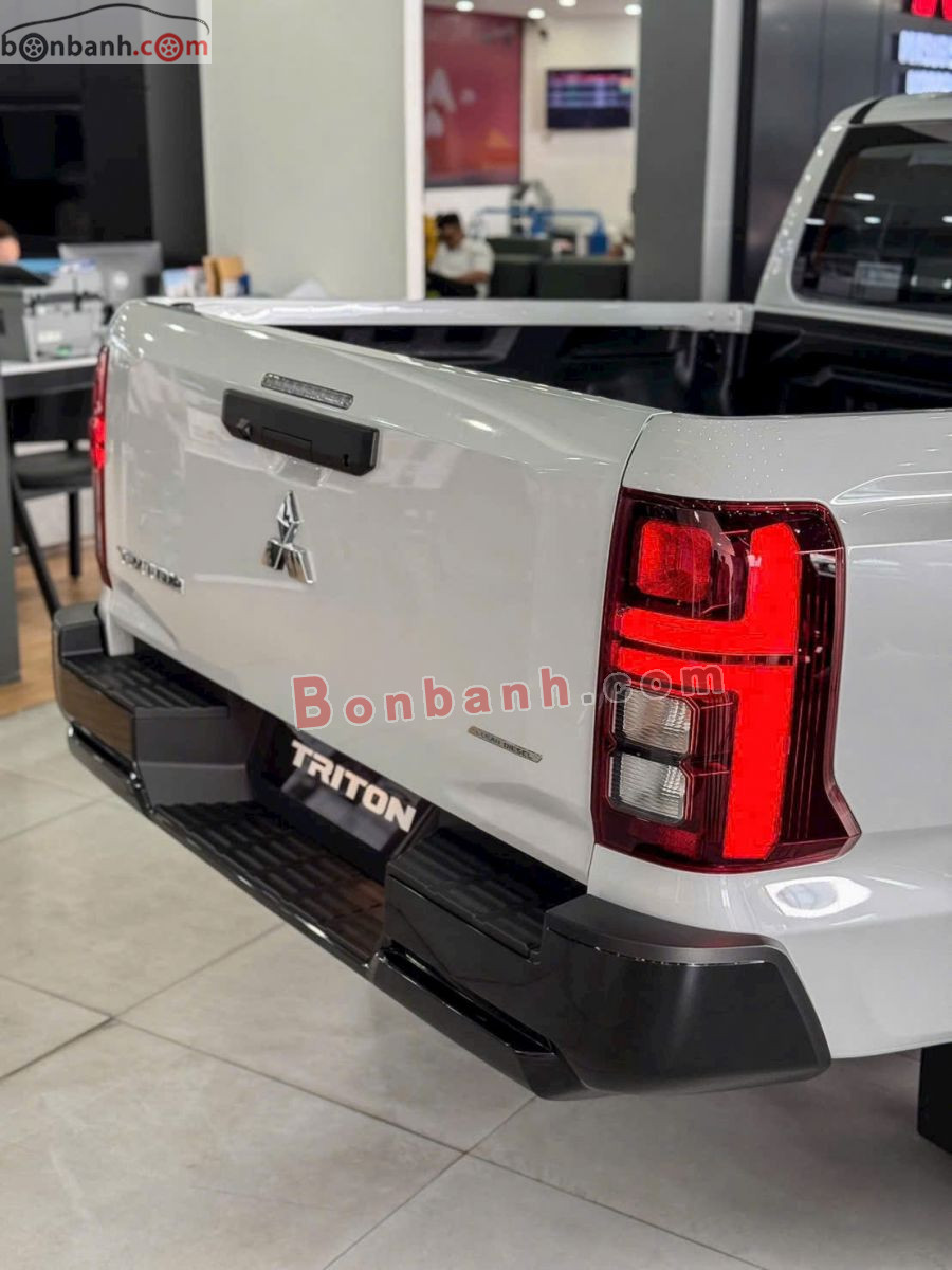 Bán ô tô Mitsubishi Triton Premium 2WD AT - 2025 - xe mới