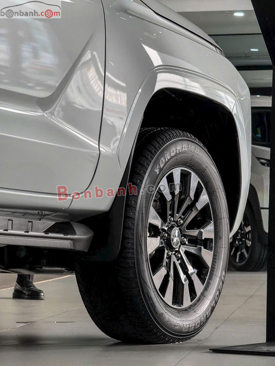 Bán ô tô Mitsubishi Triton Premium 2WD AT - 2025 - xe mới