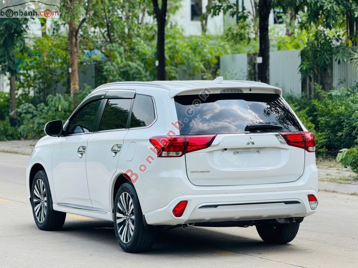 Bán ô tô Mitsubishi Outlander Premium 2.0 CVT - 2022 - xe cũ