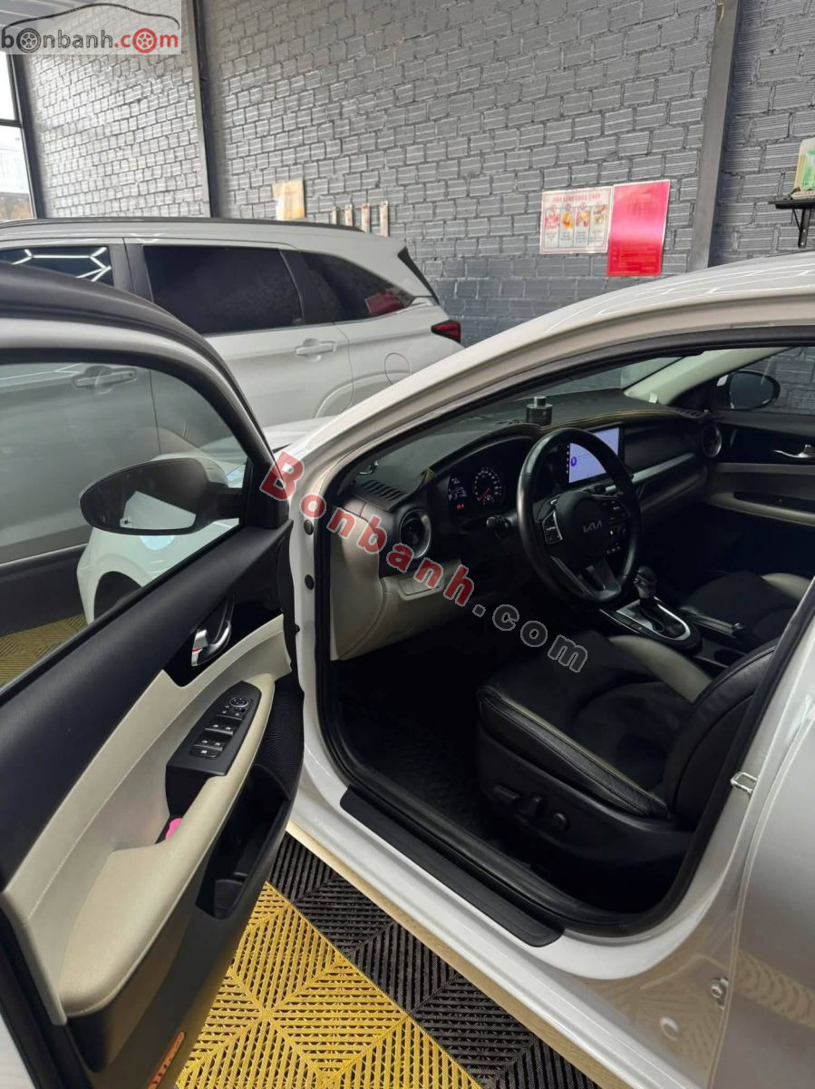 Bán ô tô Kia K3 Luxury 1.6 AT - 2024 - xe cũ