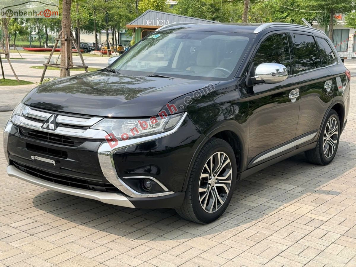 Bán ô tô Mitsubishi Outlander 2.0 CVT Premium - 2018 - xe cũ