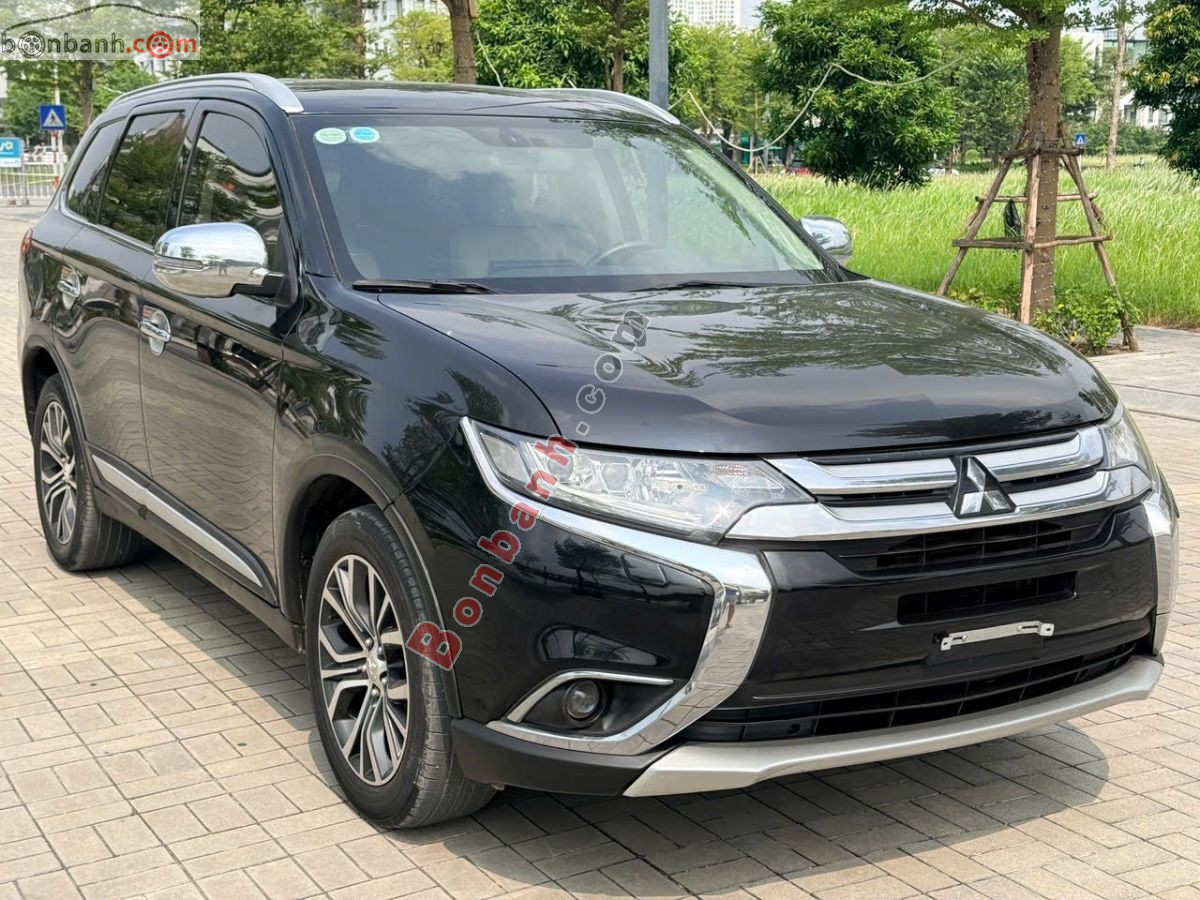 Bán ô tô Mitsubishi Outlander 2.0 CVT Premium - 2018 - xe cũ