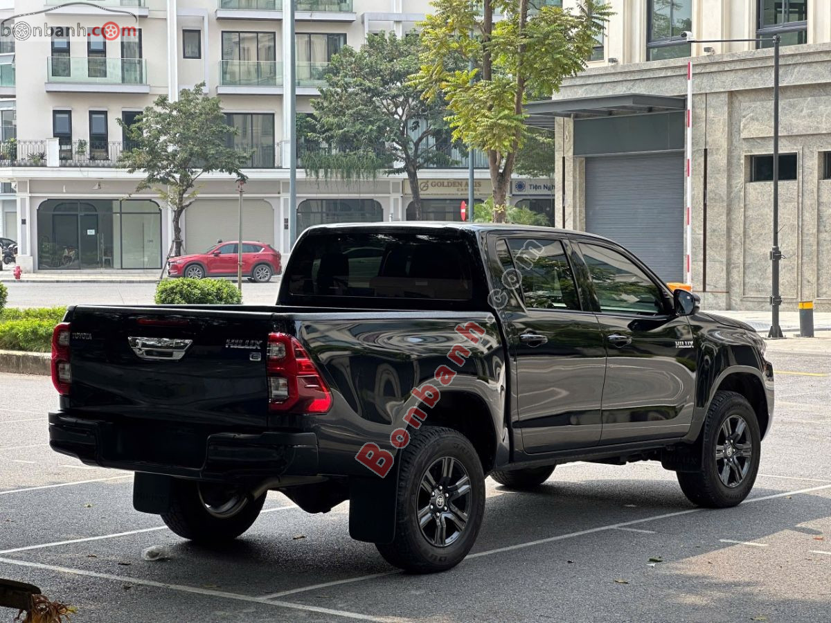 Bán ô tô Toyota Hilux 2.4L 4x2 AT - 2025 - xe cũ