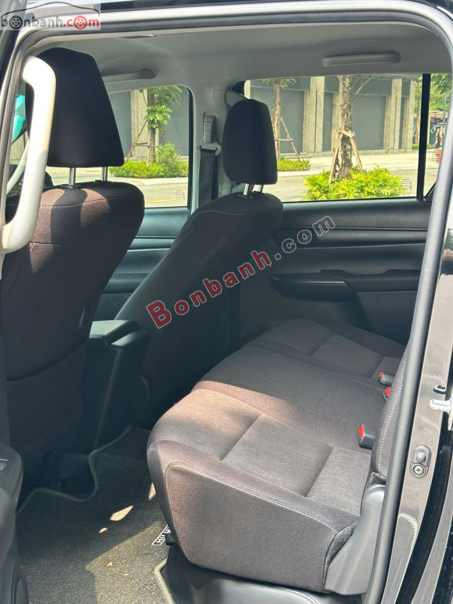 Bán ô tô Toyota Hilux 2.4L 4x2 AT - 2025 - xe cũ