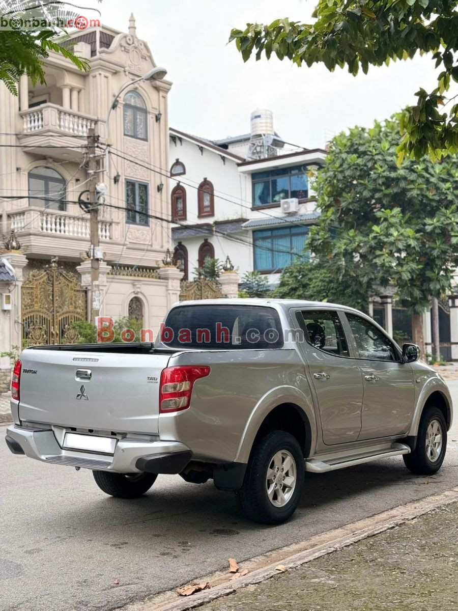 Bán ô tô Mitsubishi Triton 4x2 AT - 2017 - xe cũ