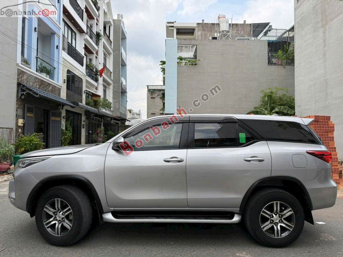 Bán ô tô Toyota Fortuner 2.4L 4x2 MT - 2022 - xe cũ
