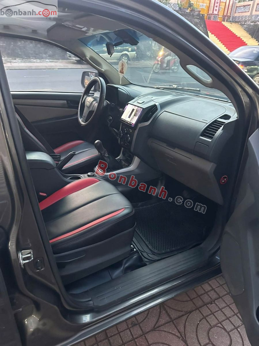 Bán ô tô Chevrolet Colorado LTZ 2.8L 4x4 MT - 2015 - xe cũ