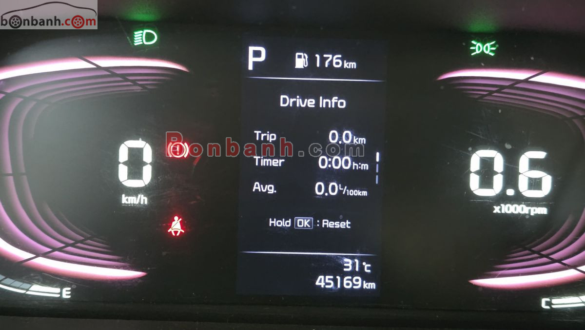 Bán ô tô Kia Carens 1.5G Luxury - 2024 - xe cũ