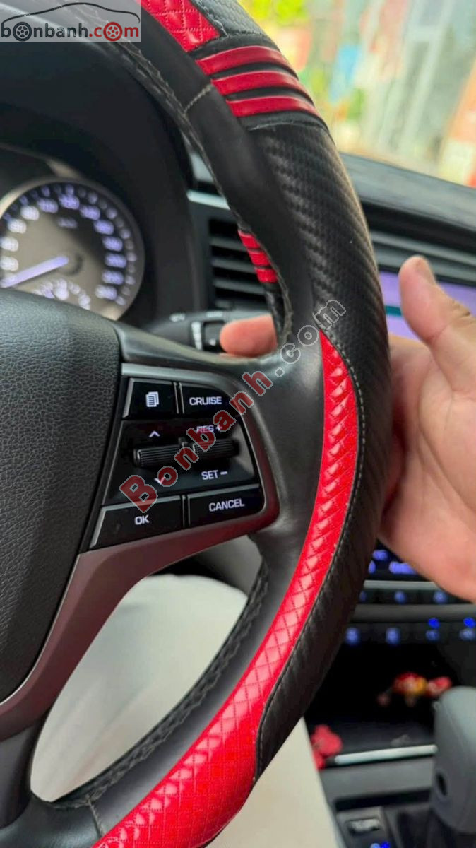 Bán ô tô Hyundai Elantra 2.0 AT - 2016 - xe cũ
