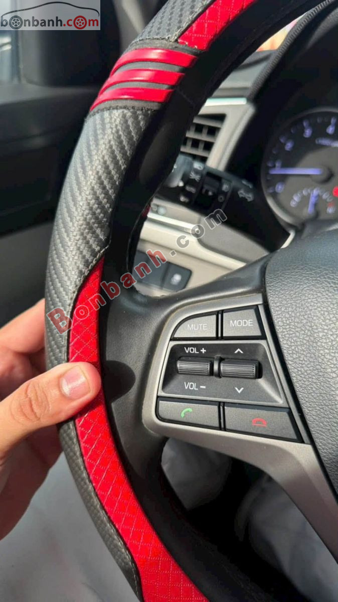 Bán ô tô Hyundai Elantra 2.0 AT - 2016 - xe cũ