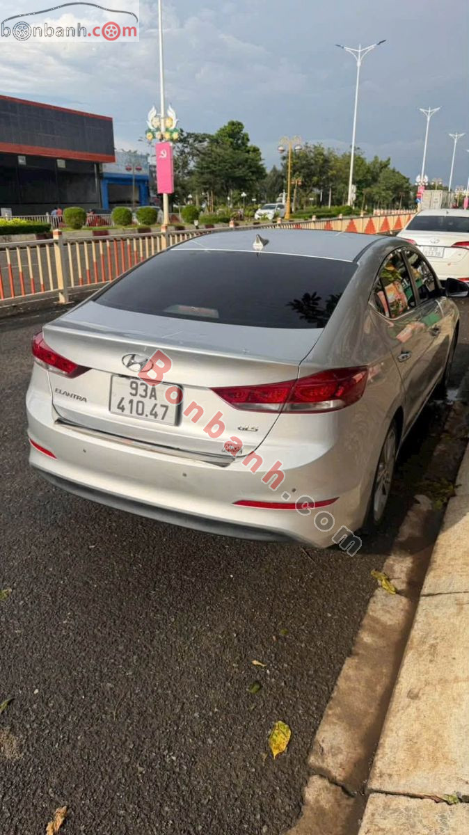 Bán ô tô Hyundai Elantra 2.0 AT - 2016 - xe cũ