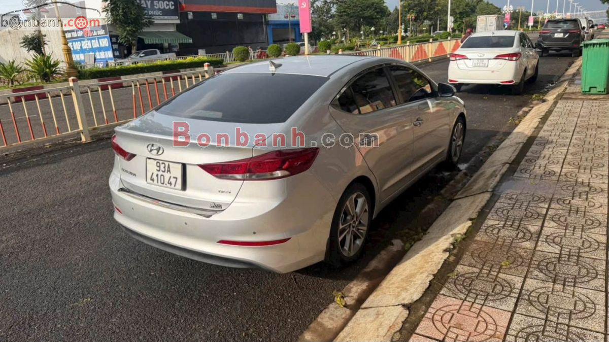 Bán ô tô Hyundai Elantra 2.0 AT - 2016 - xe cũ
