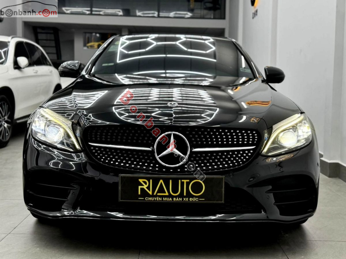 Bán ô tô Mercedes Benz C class C300 AMG - 2020 - xe cũ