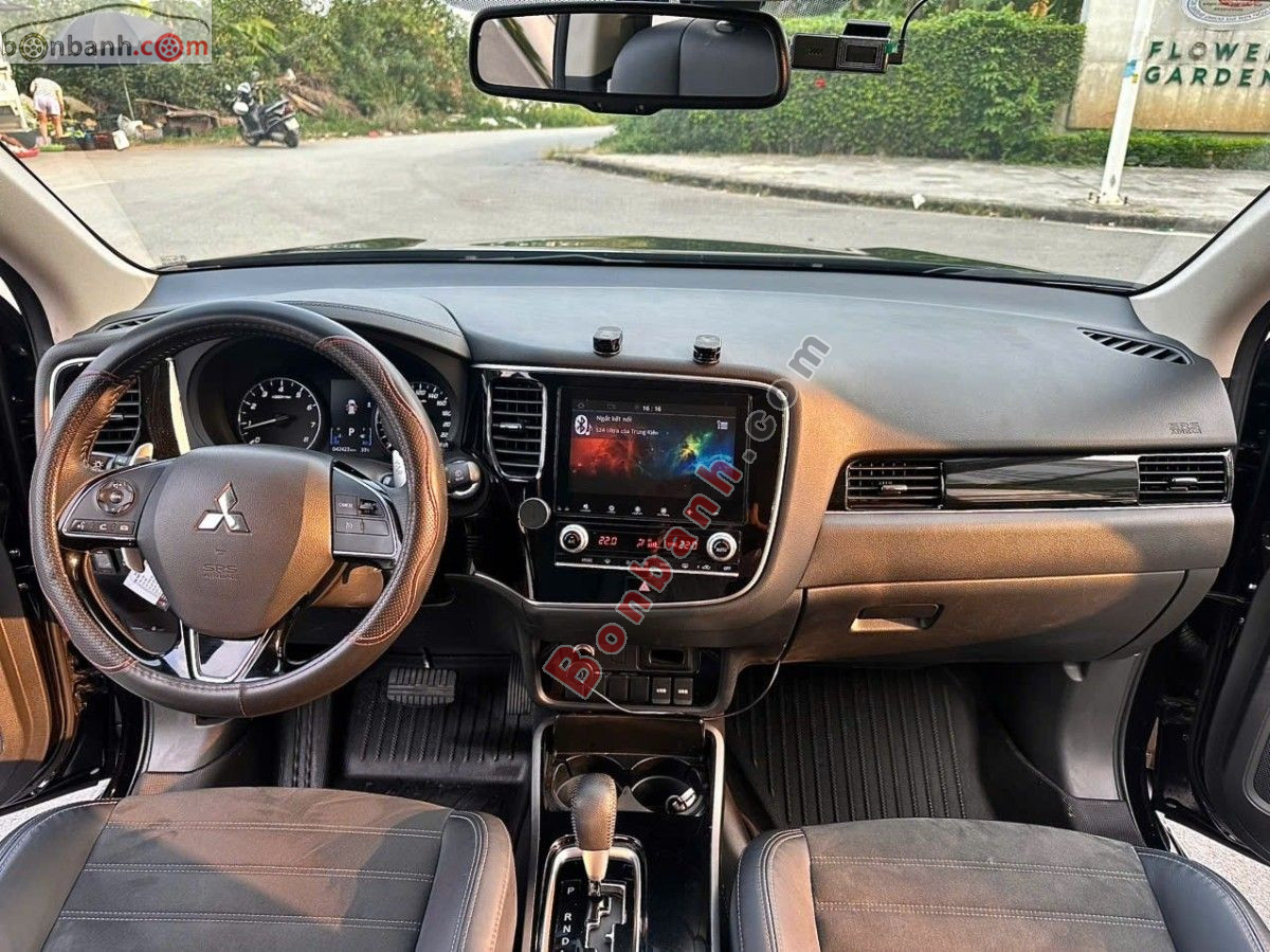 Bán ô tô Mitsubishi Outlander 2.0 CVT - 2024 - xe cũ