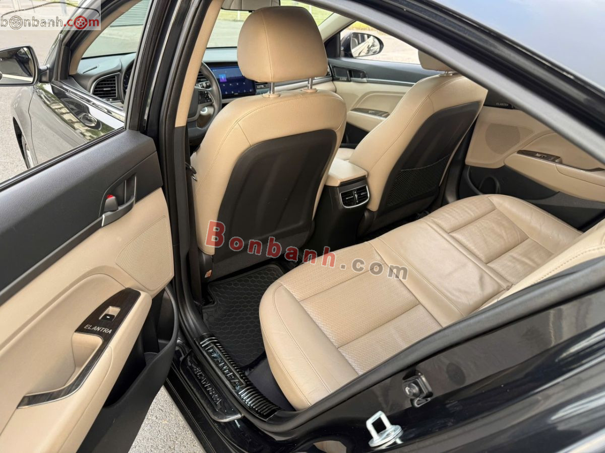 Bán ô tô Hyundai Elantra 1.6 AT - 2018 - xe cũ