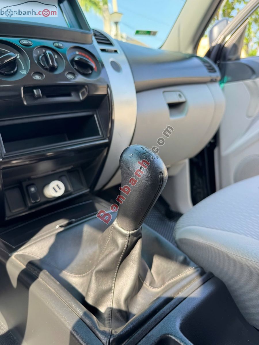 Bán ô tô Mitsubishi Pajero Sport D 4x2 MT - 2017 - xe cũ