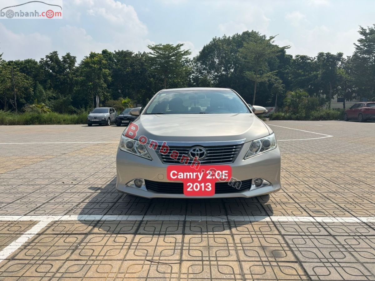 Bán ô tô Toyota Camry 2.0E - 2013 - xe cũ