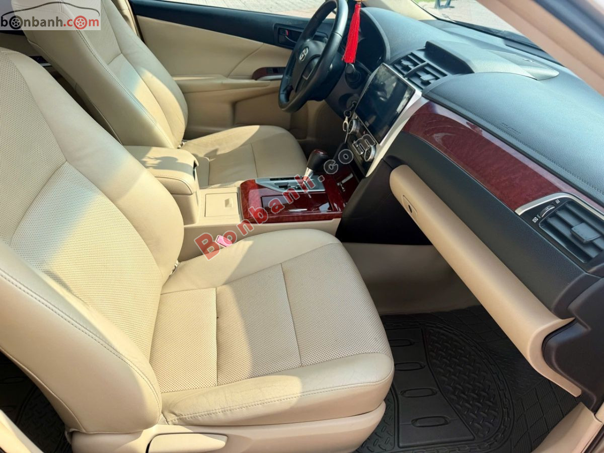Bán ô tô Toyota Camry 2.0E - 2013 - xe cũ