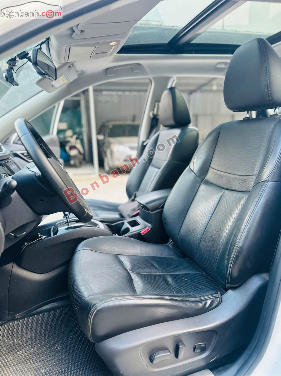 Bán ô tô Nissan X trail 2.0 2WD Premium - 2017 - xe cũ