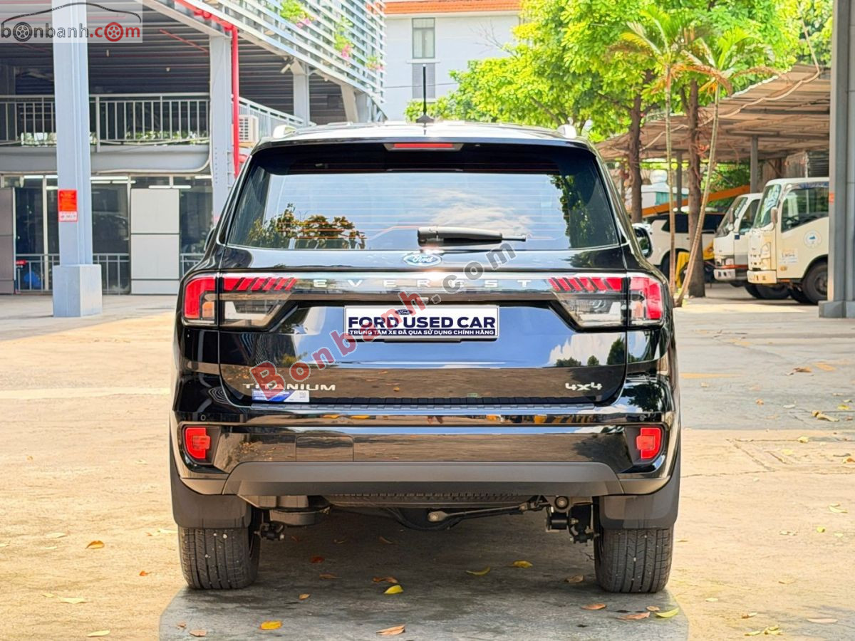 Bán ô tô Ford Everest Titanium 2.0L 4x2 AT - 2022 - xe cũ