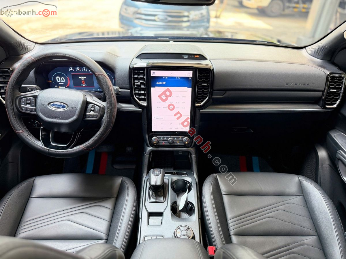 Bán ô tô Ford Everest Titanium 2.0L 4x2 AT - 2022 - xe cũ