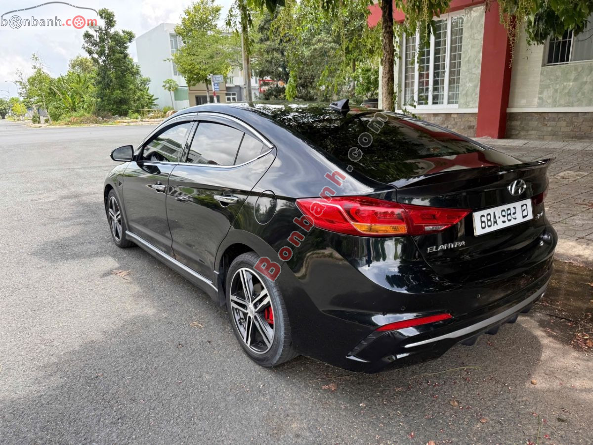 Bán ô tô Hyundai Elantra Sport 1.6 AT - 2018 - xe cũ