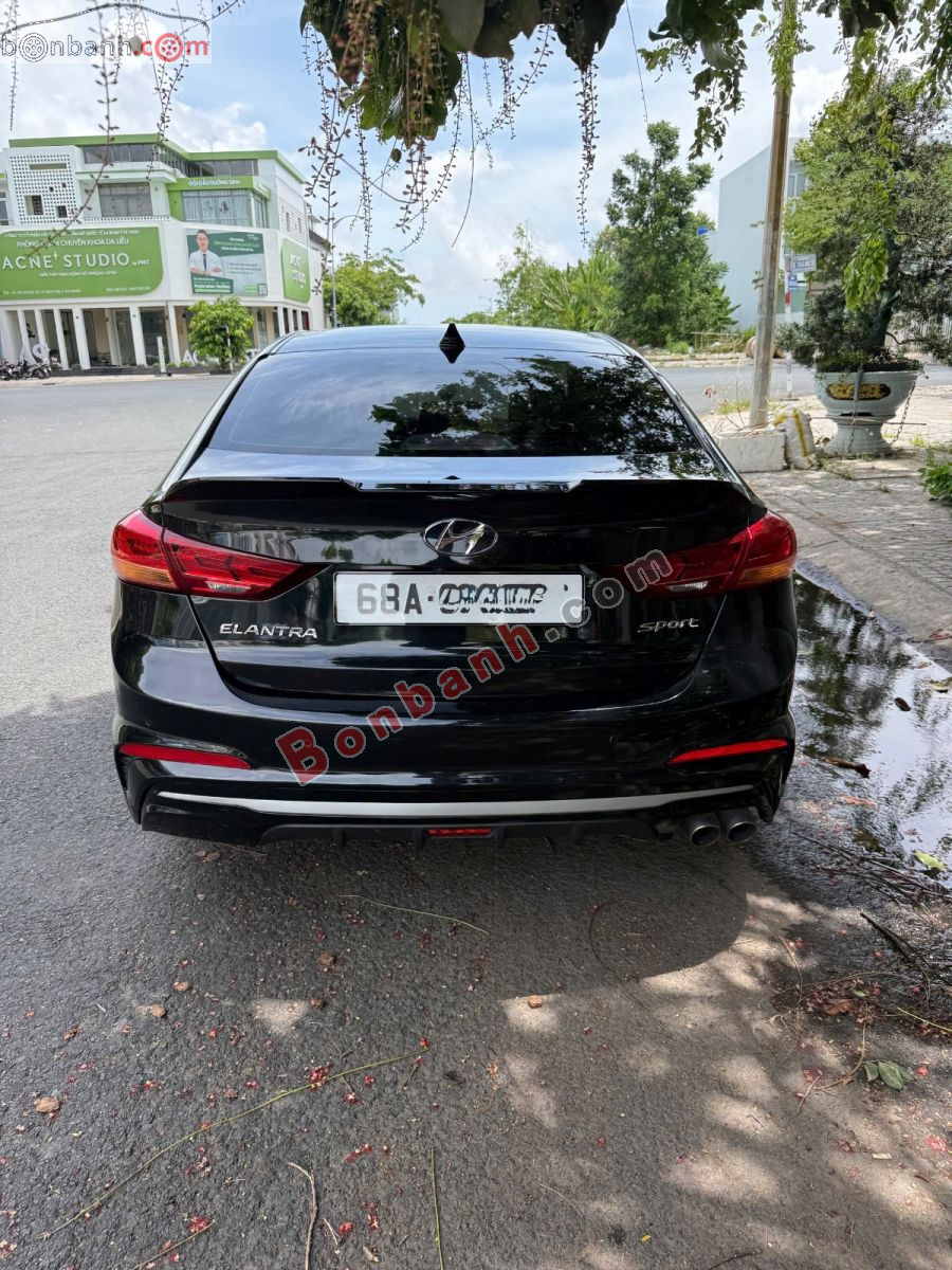 Bán ô tô Hyundai Elantra Sport 1.6 AT - 2018 - xe cũ