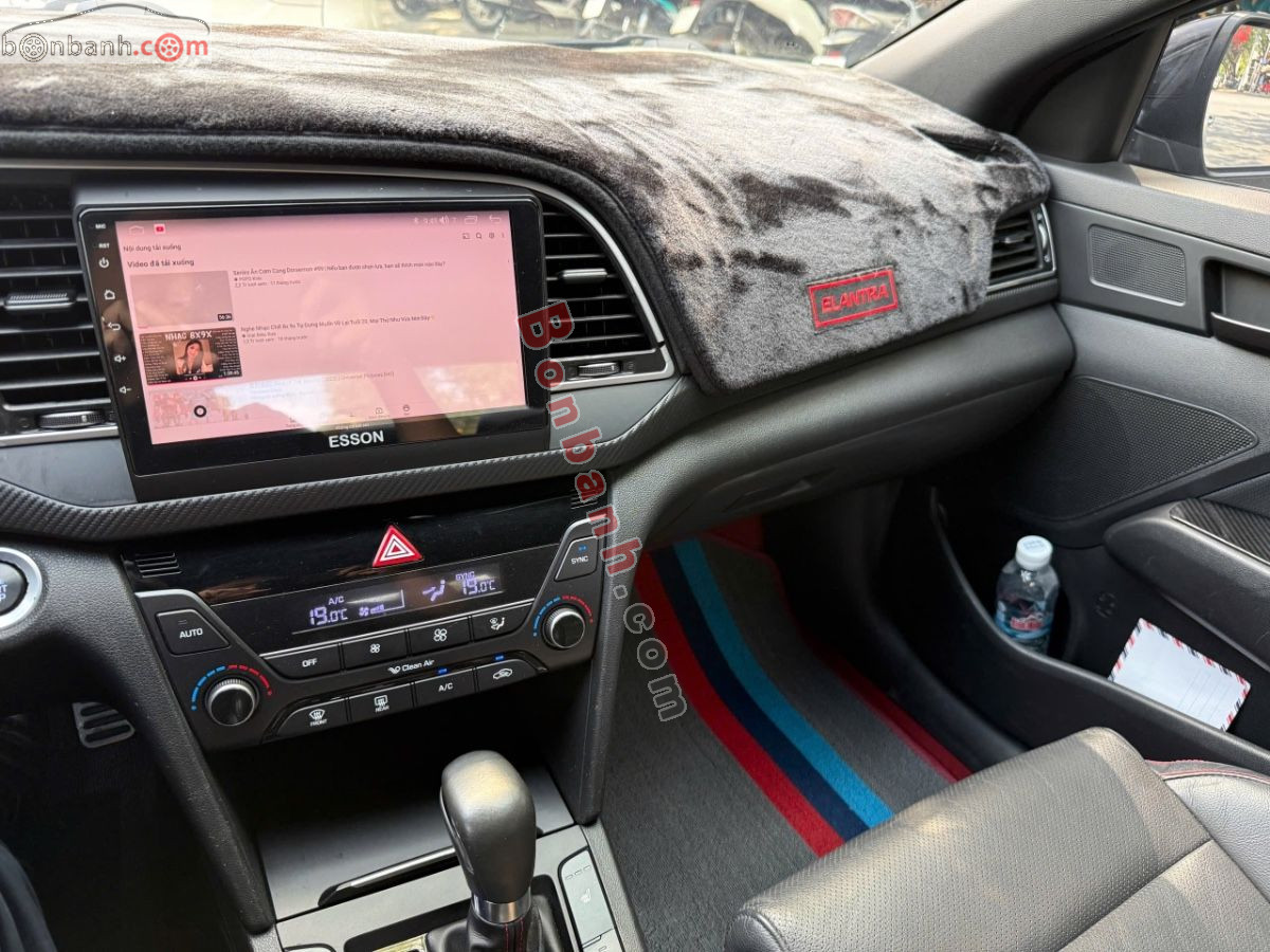 Bán ô tô Hyundai Elantra Sport 1.6 AT - 2018 - xe cũ