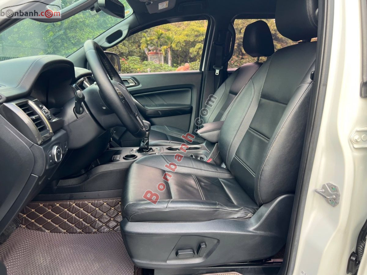 Bán ô tô Ford Everest Titanium 2.0L 4x2 AT - 2018 - xe cũ