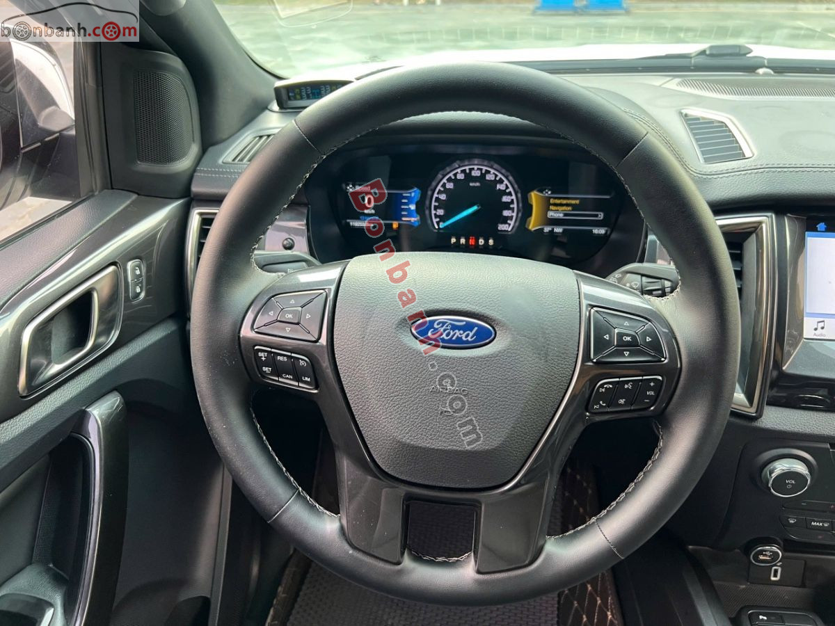 Bán ô tô Ford Everest Titanium 2.0L 4x2 AT - 2018 - xe cũ