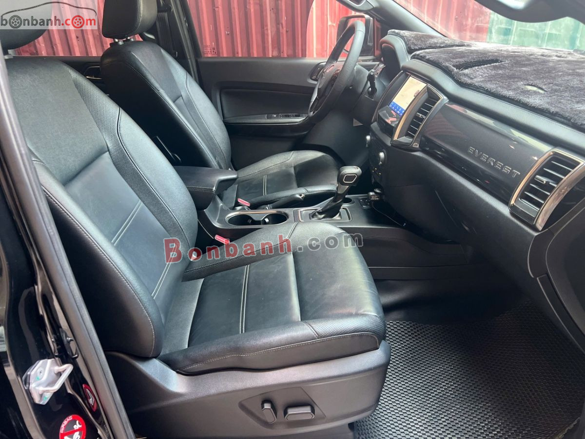Bán ô tô Ford Everest Titanium 2.0L 4x2 AT - 2022 - xe cũ
