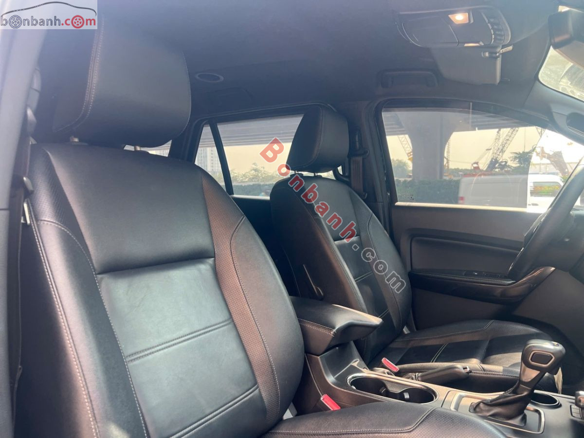 Bán ô tô Ford Everest Titanium 2.0L 4x2 AT - 2022 - xe cũ