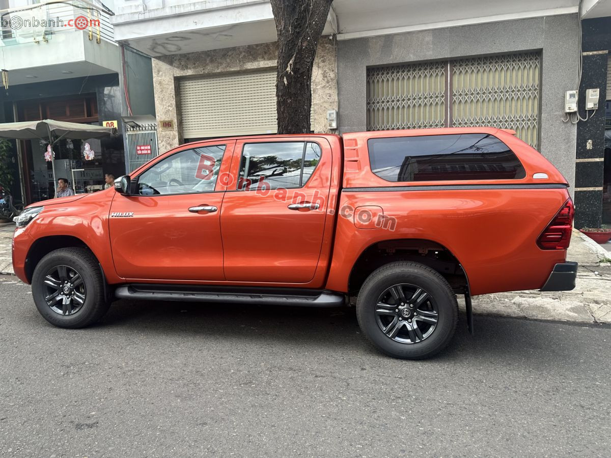 Bán ô tô Toyota Hilux 2.4L 4x2 AT - 2021 - xe cũ
