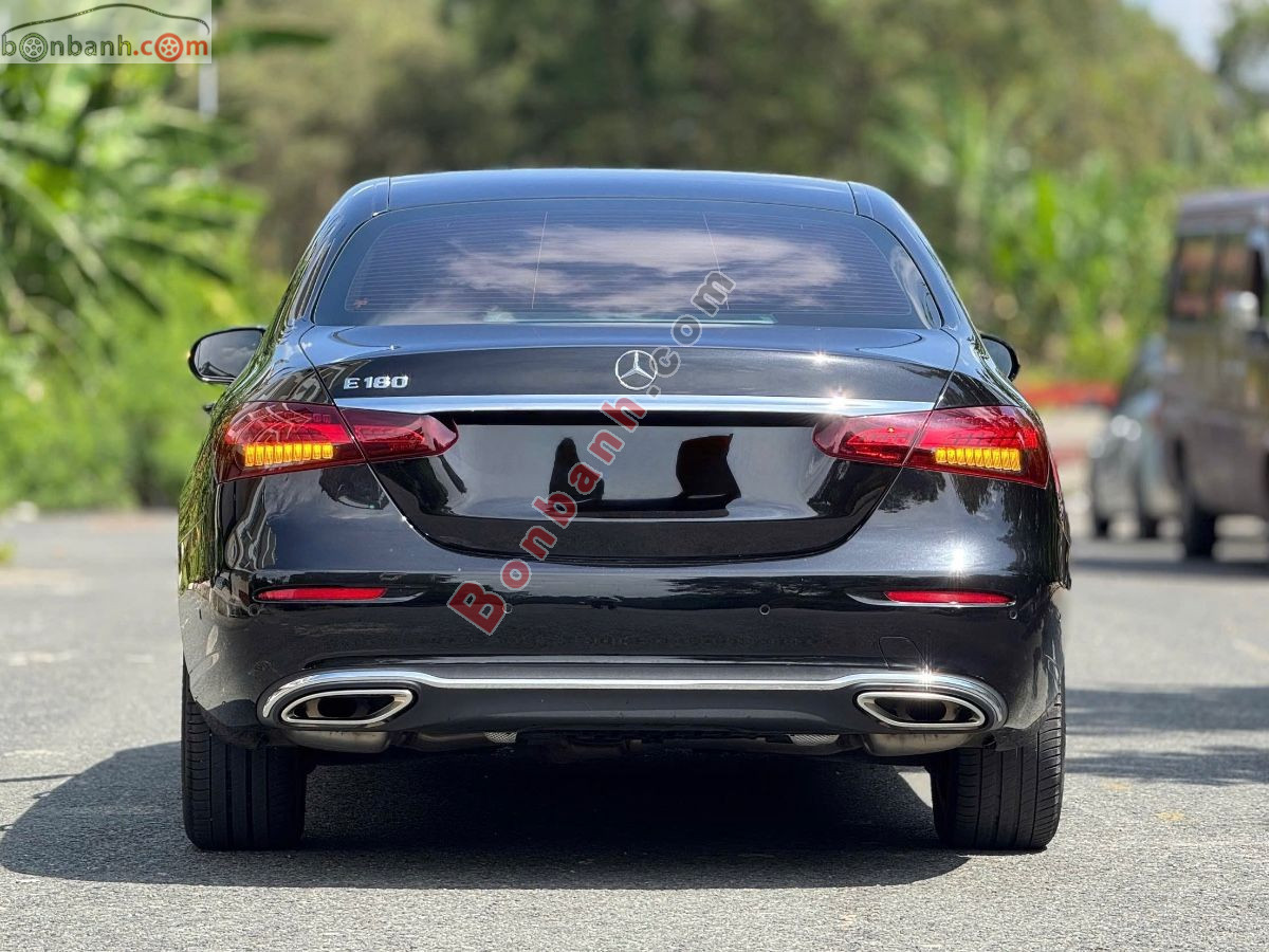Bán ô tô Mercedes Benz E class E180 - 2022 - xe cũ