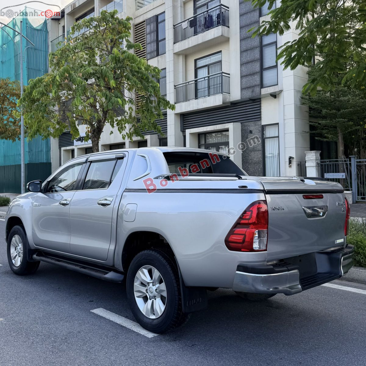 Bán ô tô Toyota Hilux 2.8G 4x4 AT - 2016 - xe cũ