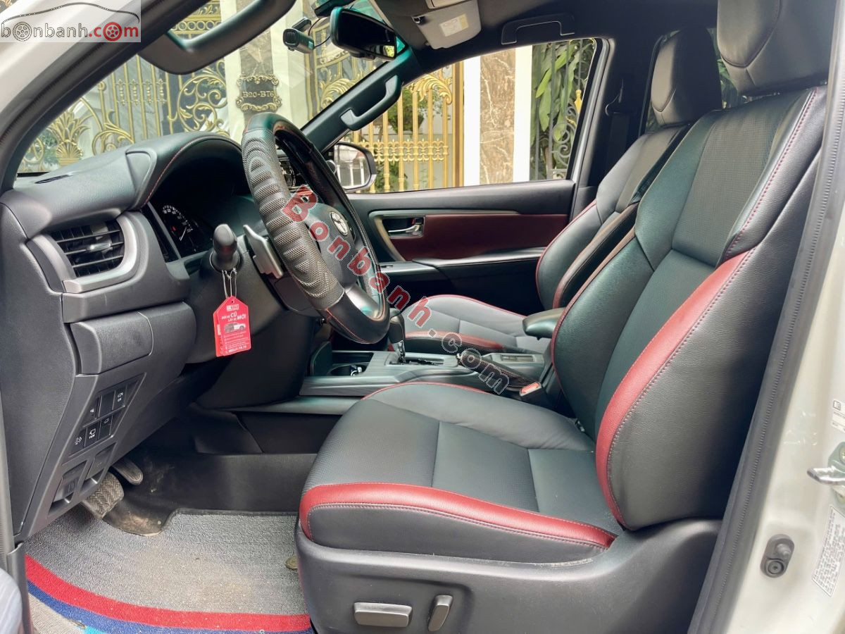 Bán ô tô Toyota Fortuner Legender 2.4L 4x2 AT - 2022 - xe cũ