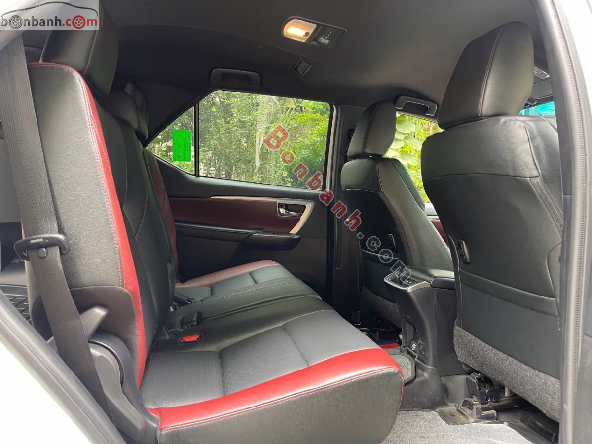 Bán ô tô Toyota Fortuner Legender 2.4L 4x2 AT - 2022 - xe cũ