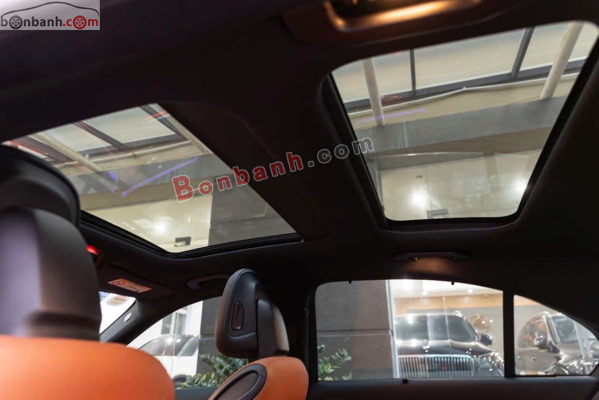 Bán ô tô Mercedes Benz C class C300 AMG - 2023 - xe cũ