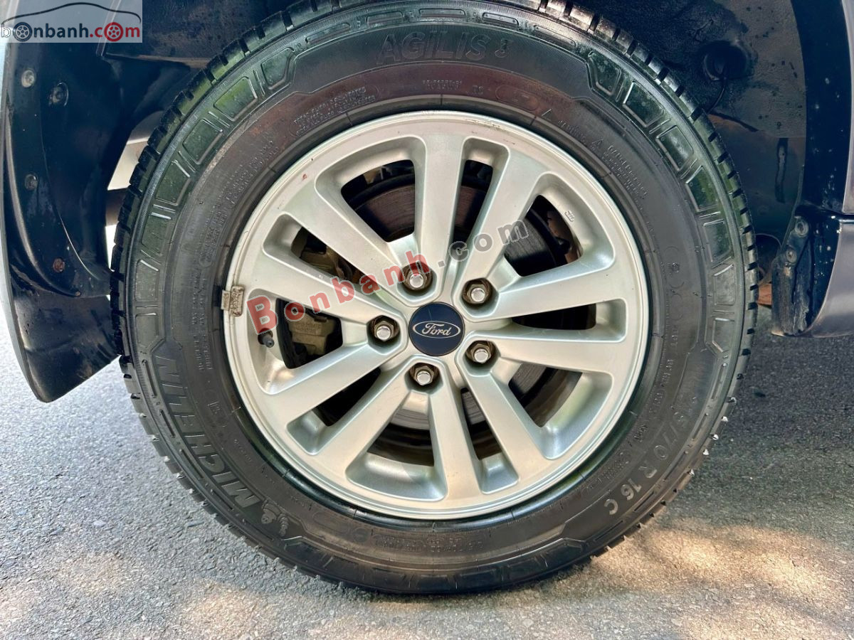 Bán ô tô Ford Escape XLS 2.3L 4x2 AT - 2013 - xe cũ