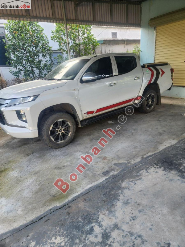 Bán ô tô Mitsubishi Triton 4x2 AT - 2023 - xe cũ