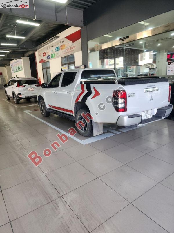 Bán ô tô Mitsubishi Triton 4x2 AT - 2023 - xe cũ