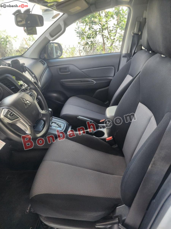 Bán ô tô Mitsubishi Triton 4x2 AT - 2023 - xe cũ