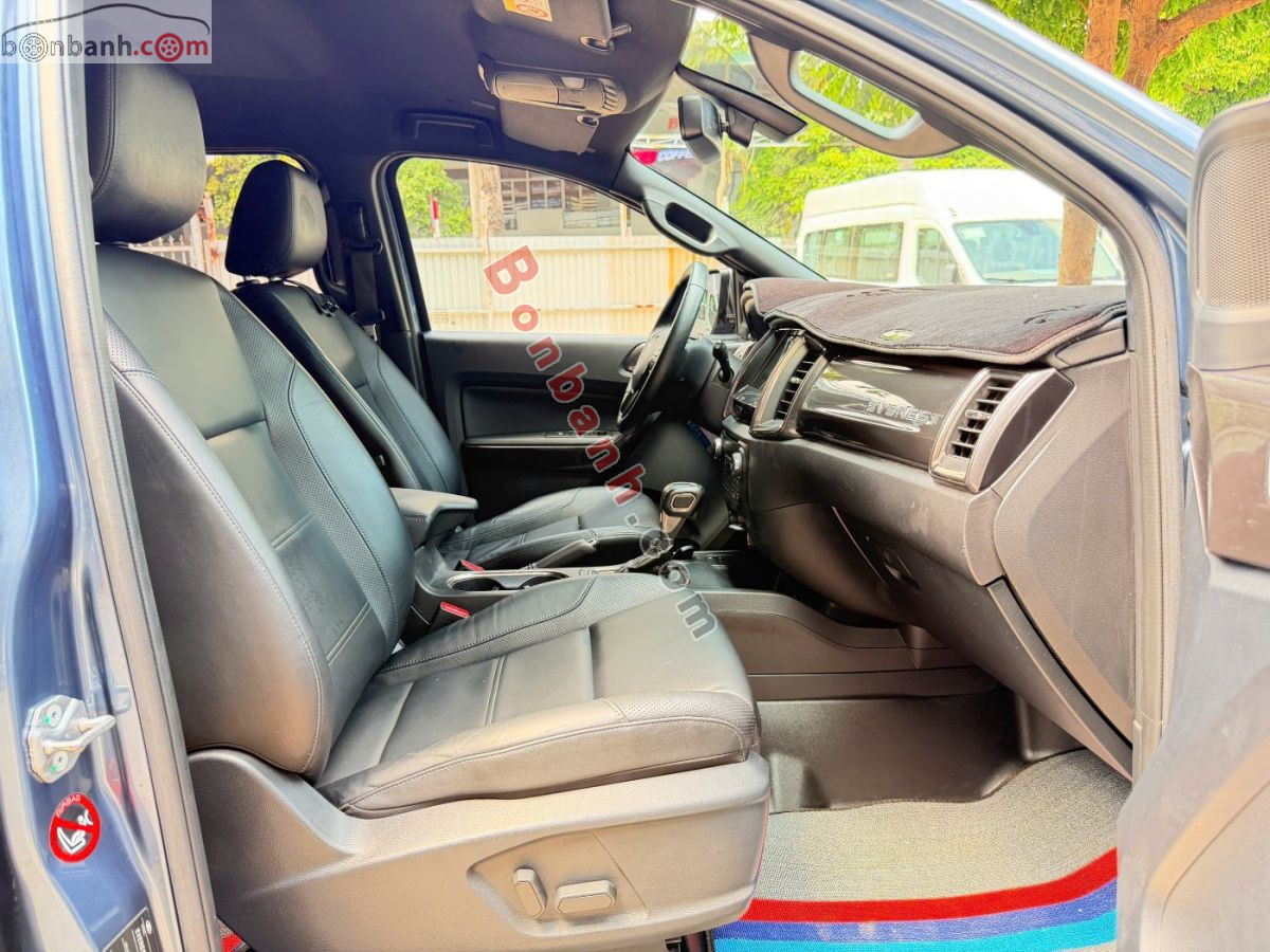 Bán ô tô Ford Everest Titanium 2.0L 4x2 AT - 2018 - xe cũ