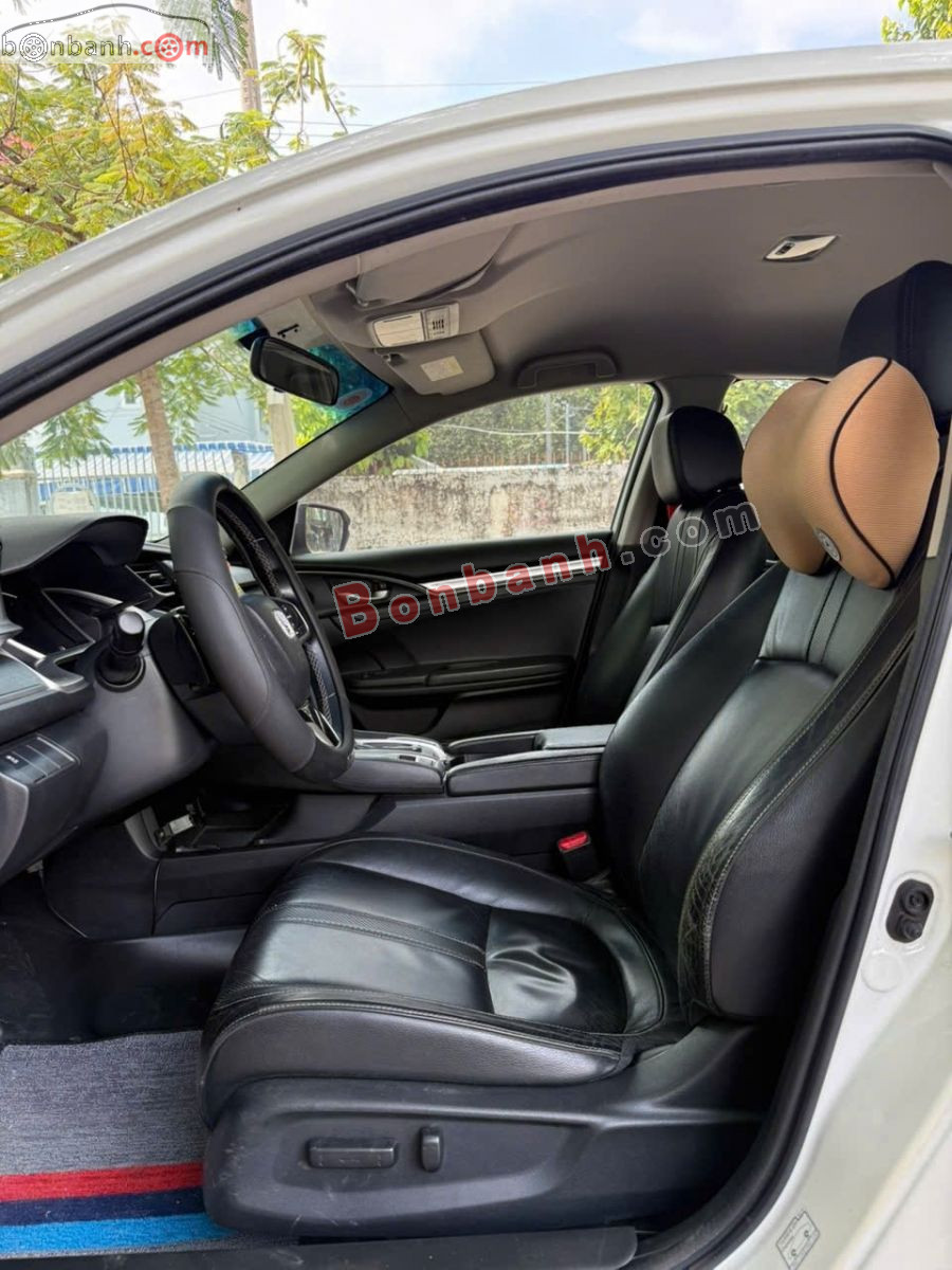 Bán ô tô Honda Civic 1.8 E - 2018 - xe cũ