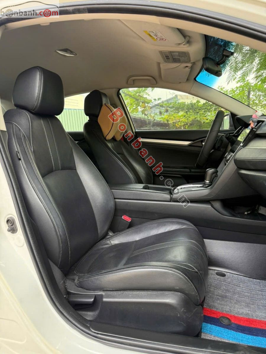Bán ô tô Honda Civic 1.8 E - 2018 - xe cũ