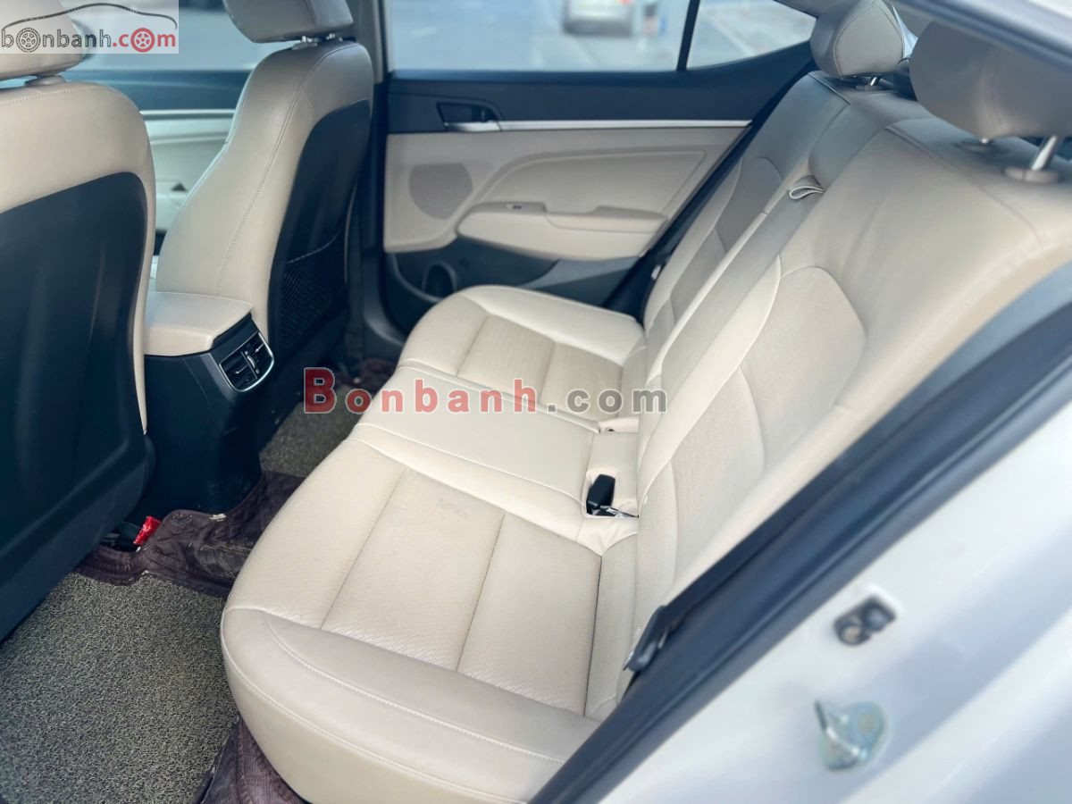 Bán ô tô Hyundai Elantra 2.0 AT - 2021 - xe cũ