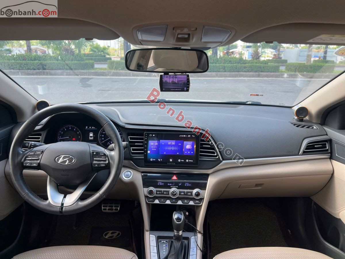 Bán ô tô Hyundai Elantra 2.0 AT - 2021 - xe cũ
