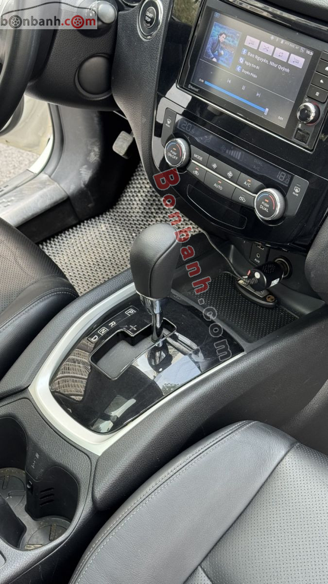 Bán ô tô Nissan X trail 2.0 SL 2WD Premium - 2017 - xe cũ