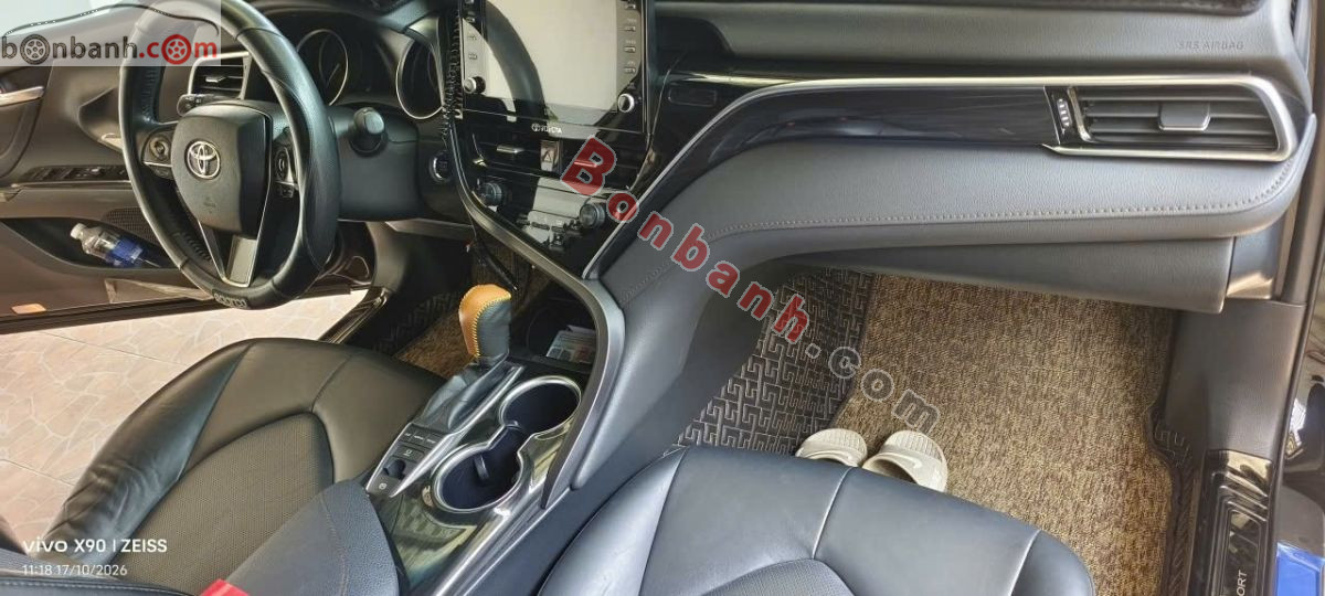 Bán ô tô Toyota Camry 2.0Q - 2022 - xe cũ