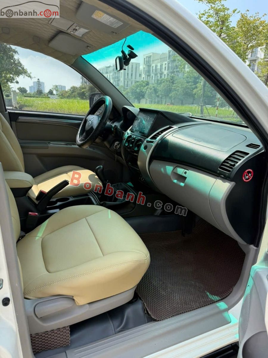 Bán ô tô Mitsubishi Pajero Sport D 4x2 MT - 2017 - xe cũ